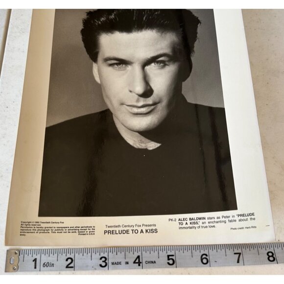 Alec Baldwin "Prelude to a Kiss" Wall Photo Black & White Copyright 1992 8x10" - Picture 4 of 5